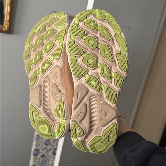 Hoka Clifton 9 Sneakers - Vanilla / Astral - Picture 6 of 9